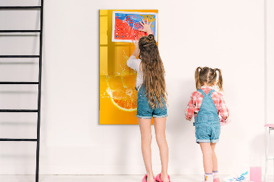 Tablă cu marker O tablă colorată pentru fotografii și notițe