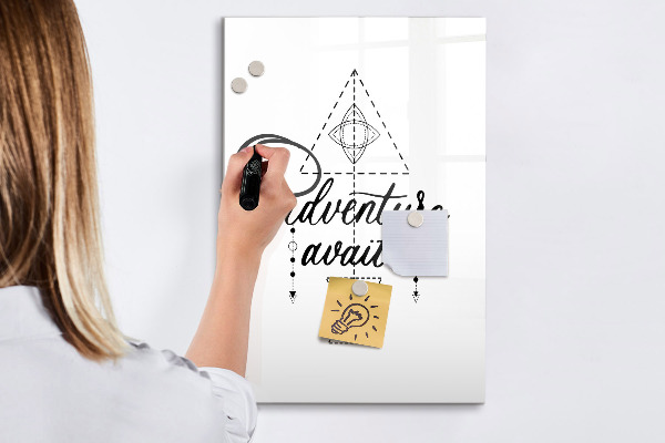 Tablă cu marker Un spațiu creativ pentru amintiri și aventuri