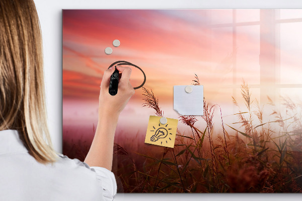 Tablă cu marker Un spațiu creativ pentru prezentarea fotografiilor