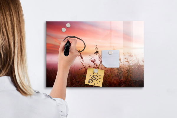 Tablă cu marker Un spațiu creativ pentru prezentarea fotografiilor