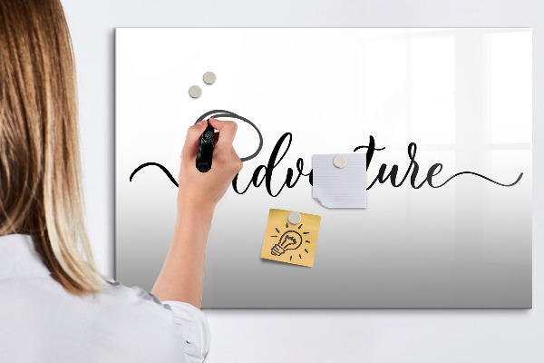 Tablă cu marker Un spațiu creativ pentru amintiri și fotografii