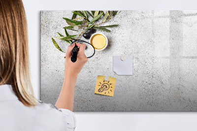 Tablă cu marker O tablă elegantă pentru notițe și fotografii