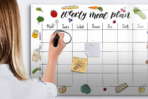 Tablă cu marker Plan de masă pentru fiecare săptămână