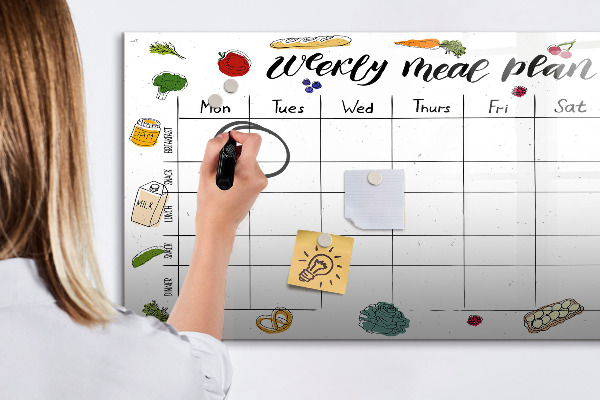Tablă cu marker Plan de masă pentru fiecare săptămână