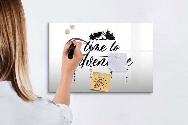 Tablă cu marker Timp pentru o aventură cu amintiri