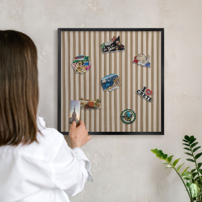 Panou magnetic mural decorativ cadru negru Șipci de lemn