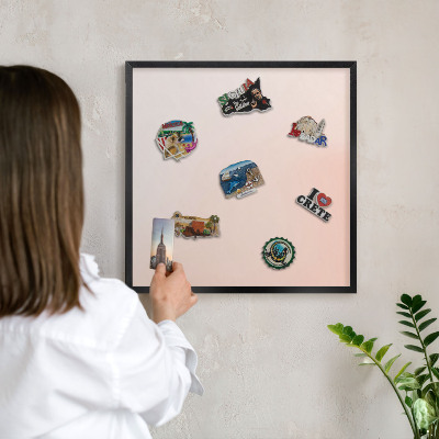 Panou magnetic mural decorativ cadru negru Farmec pastelat