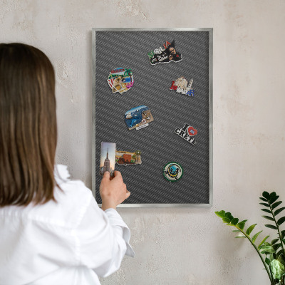 Panou magnetic înrămat pentru magneți de culoare argintie Textură geometrică