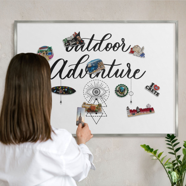 Panou magnetic înrămat pentru magneți de culoare argintie Aventură în aer liber
