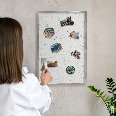 Tablă magnetică pentru colecția de magneți cadru argintiu Model de terrazzo