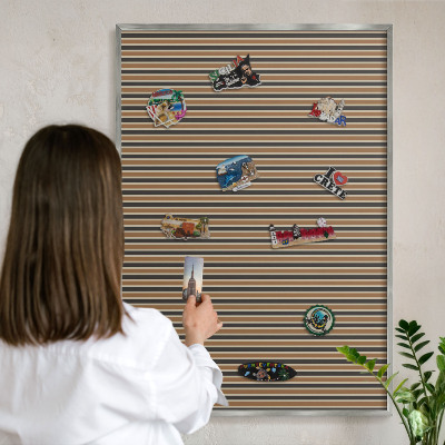 Panou magnetic înrămat pentru magneți de culoare argintie Model geometric