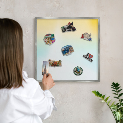 Panou magnetic înrămat pentru magneți de culoare argintie Relaxare pastelată