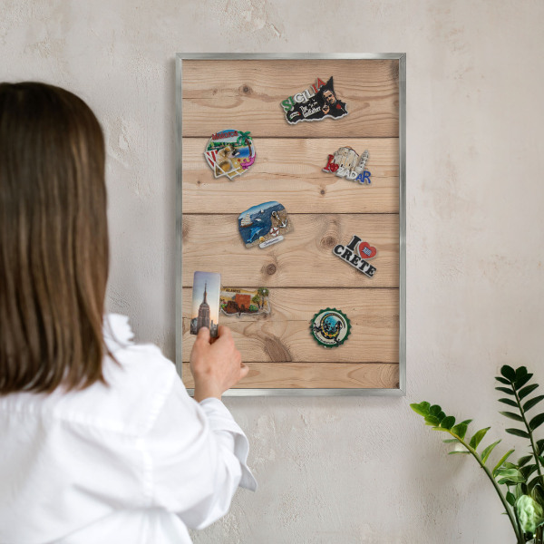Panou magnetic înrămat pentru magneți de culoare argintie Textură de lemn