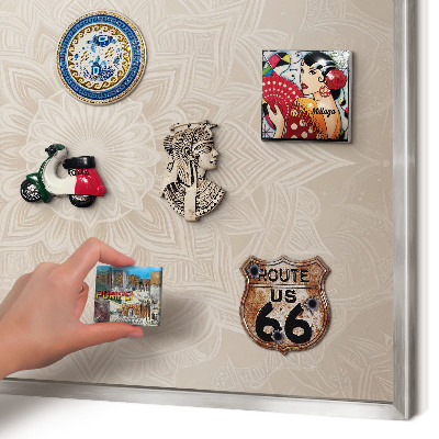 Panou magnetic înrămat pentru magneți de culoare argintie Model Mandala