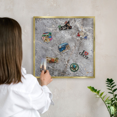 Tablă magnetică de perete în cadru auriu Marmură modelată