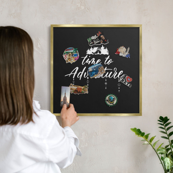 Tablă magnetică pentru magneți din vacanță cadru auriu Aventura te așteaptă